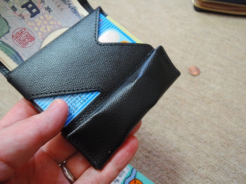 薄い財布アブラサス